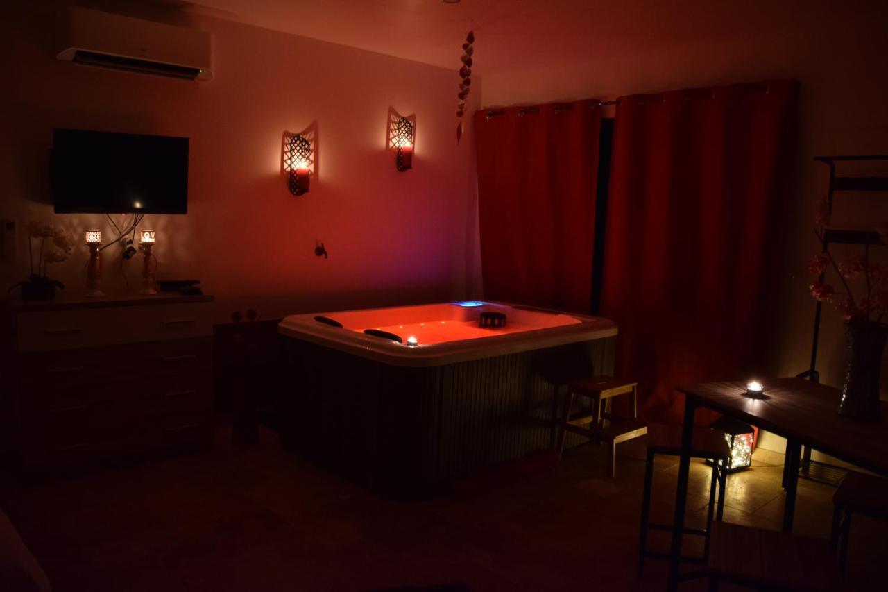 Gites Spa De Charme L Etoile Spa Beynac-et-Cazenac Eksteriør bilde