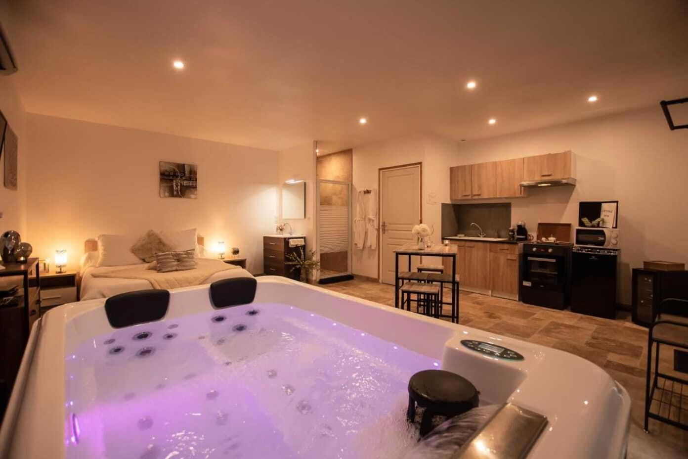 Gites Spa De Charme L Etoile Spa Beynac-et-Cazenac Eksteriør bilde
